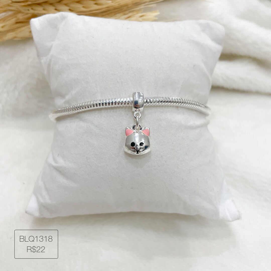 Berloque Cabeça de Cachorro Pendurado Esmaltado Prateado